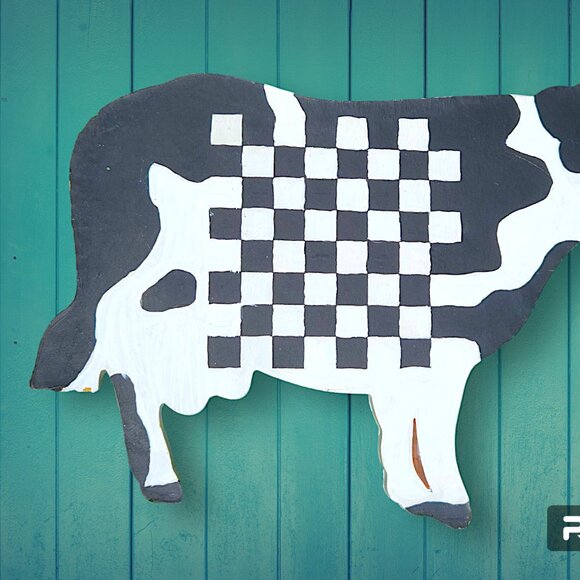 Wood Checkerboard Cow Handpainted Folk Art Wall Hanging Plaque Heavy Farmhouse - Picture 3 of 3